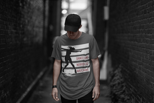 A proffesional dancer wearing a dance tshirt with the text "dance like nobody is watching"
